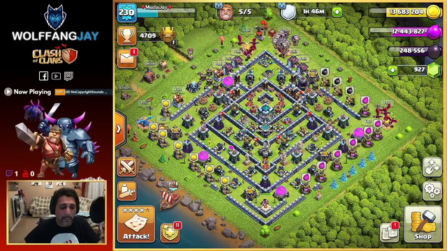 Clash of Clans - Live Stream. Clash with WolffangJay