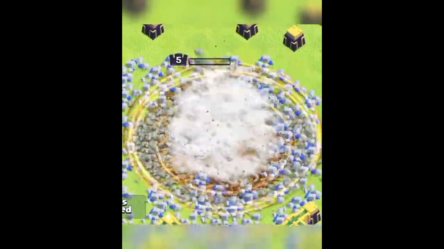 Grand Warden vs Earthquake Spell Reverse entertainment. Clash of clan. #coc #shorts