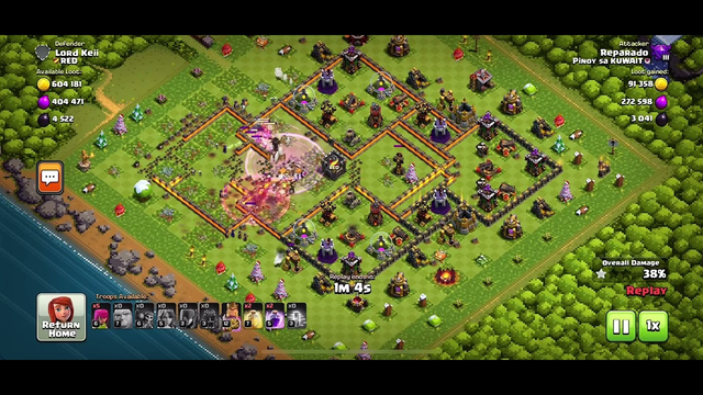 TH10 giant valkyrie attack (Clash of Clans)