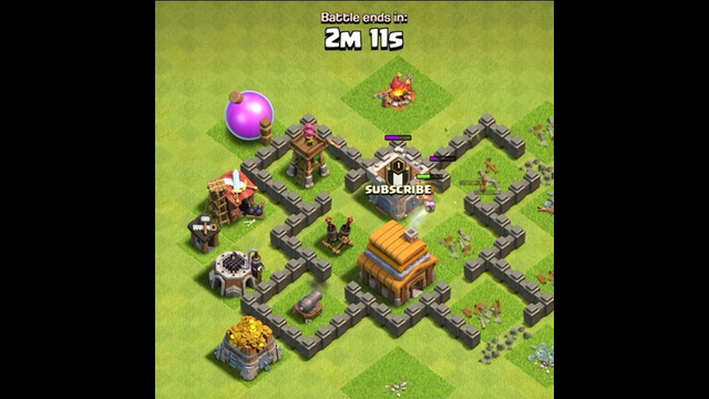 Super Valkyrie vs Town Hall 4 - Clash of clans