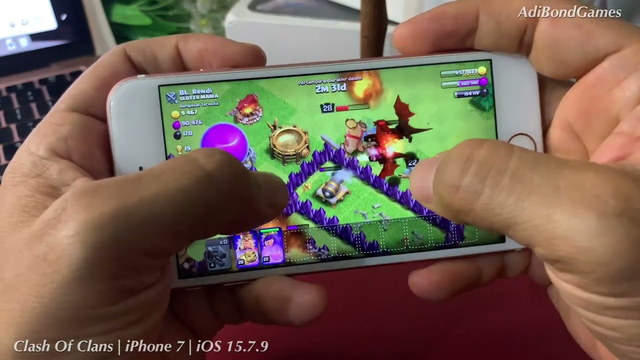 Clash of Clans on iPhone 7 ios 15.7.9