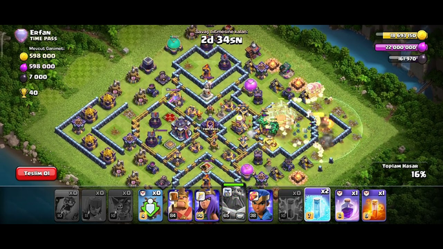 Clash of Clans Mashup Madness Easily 3 Star the 15th Base With Lavaloon