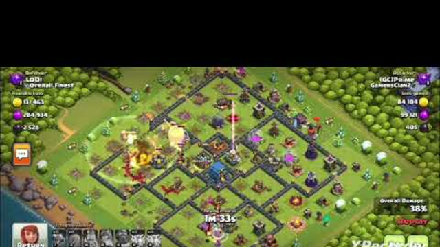 Watching A Clan Member Play Clash Of Clans