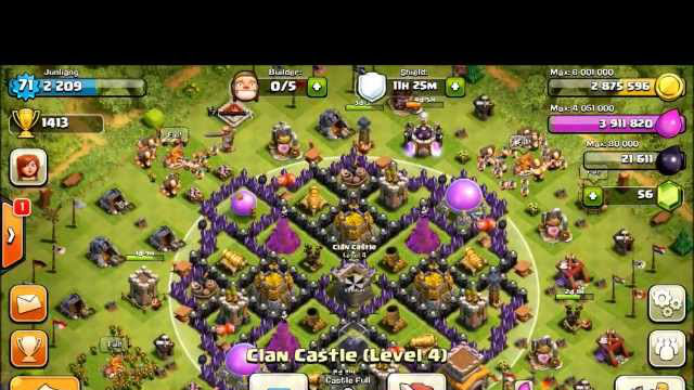 [CoC:70th TH8 Defense] Attacked by a TH7. Lol, seriously..