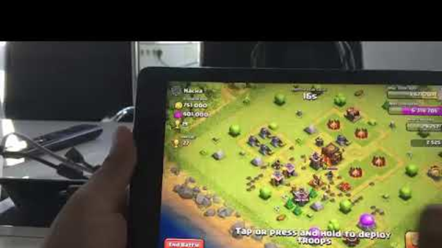 Clash of clans- 300 golems and giants GAMEPLAY