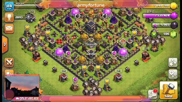 Clash of clans vistinf bases/ th9 push to legends