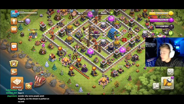Clash of Clans BASE REVIEWS + Live attacks and different games later