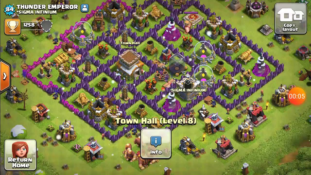 Finnaly i got to town hall 8 in coc (Clash of clans)